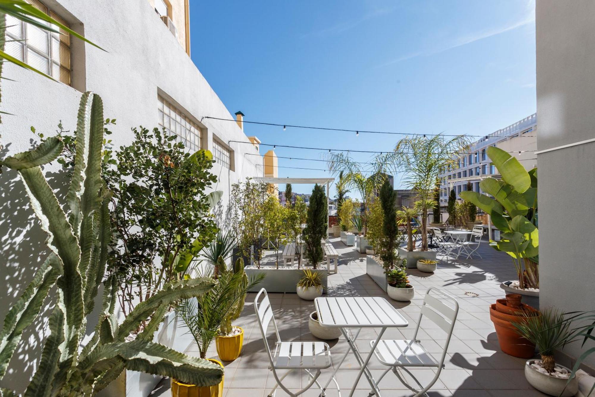 Gin O'Clock In Lisbon - By Misha'S Place 3A מראה חיצוני תמונה